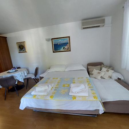 Apartman Mira Makarska Zewnętrze zdjęcie