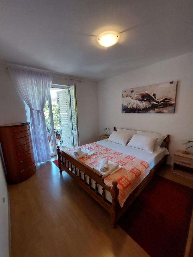 Apartman Mira Makarska Zewnętrze zdjęcie
